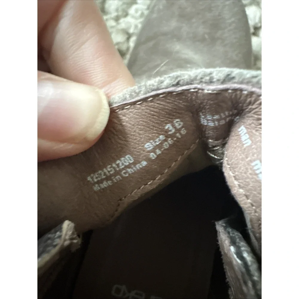 Dansko Women's Shirley Wedge‎ Size 38  Brown Suede And Leather